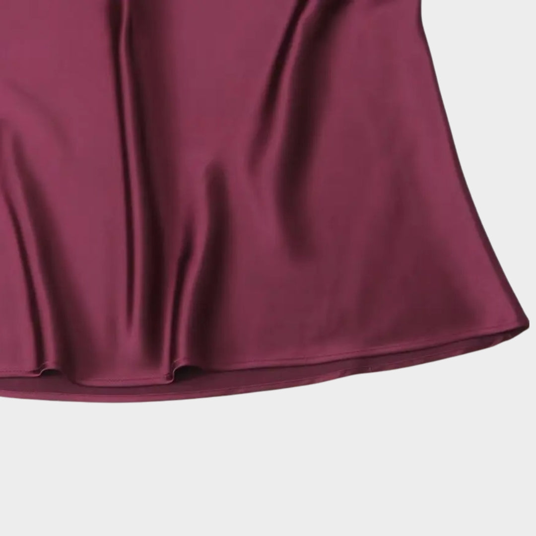 Satinkjol i midilängd med hög midja och A-linjeform