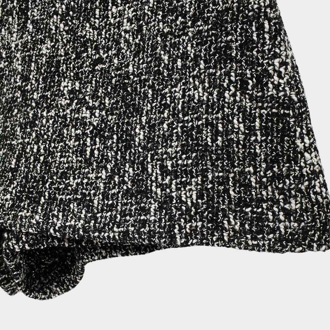 Grått tweedinspirerat set med kavaj och shorts