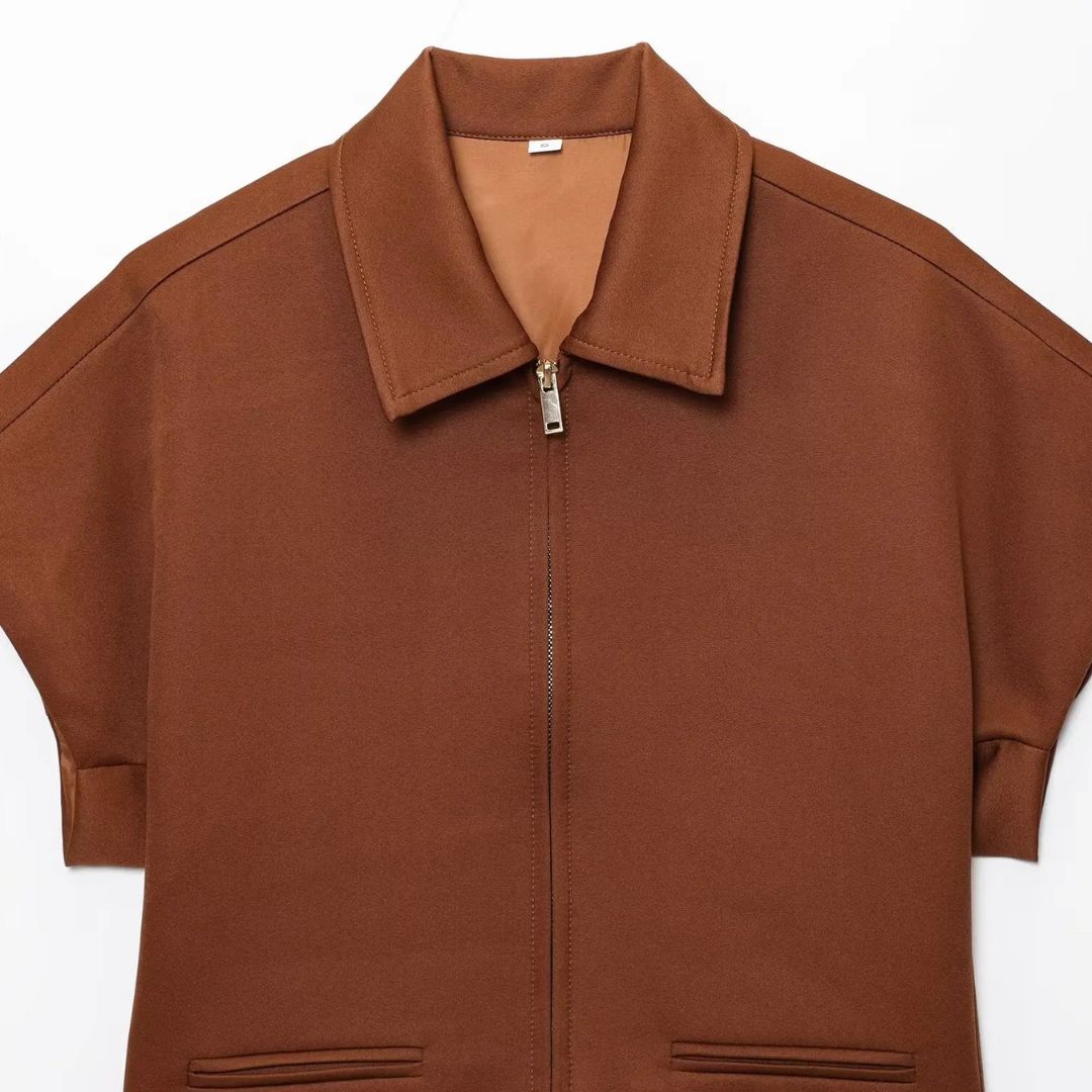 Strukturerat tvådelat set i stretch med zip-top och vida byxor