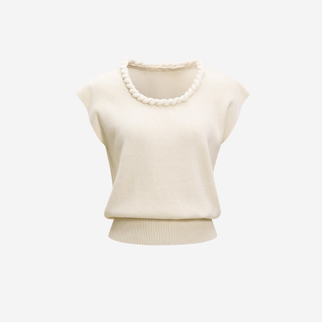 Ärmlös stickad topp med flätad halsringning och ribbkant