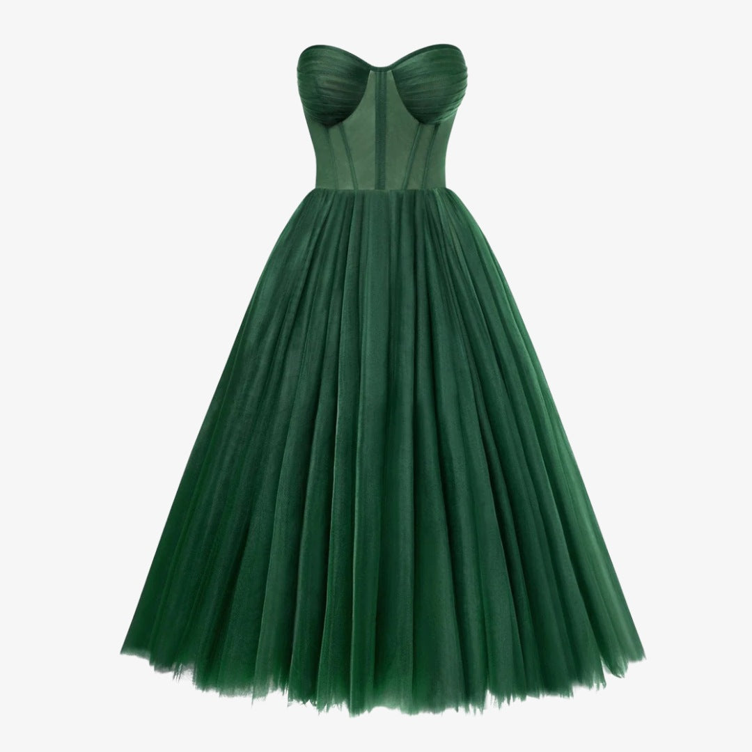 Axelbandslös tyll midiklänning med hjärtformad urringning och snörkorsett