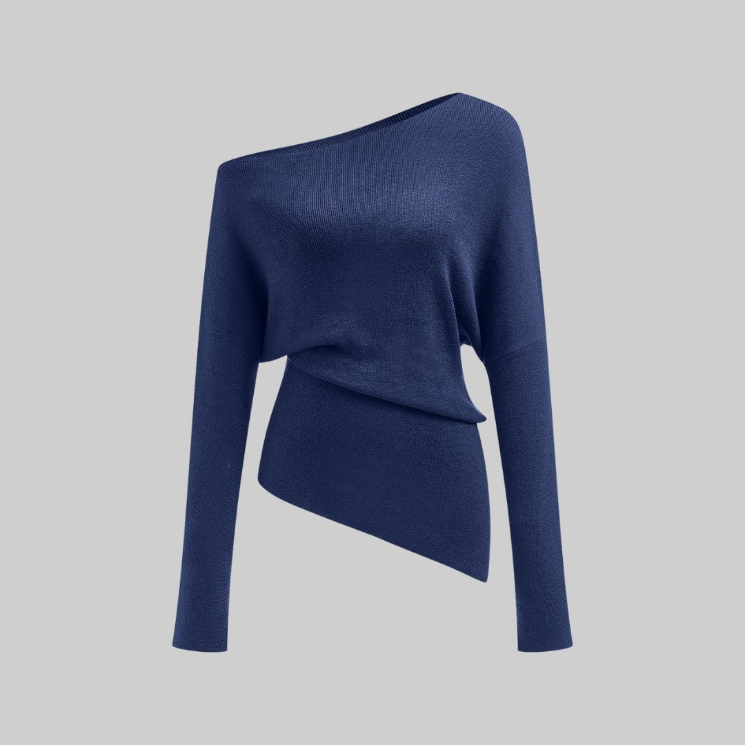 Asymmetrisk stickad topp med off-shoulder design och elegant drapering