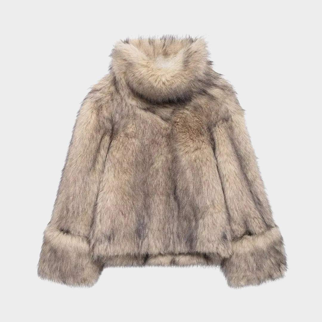 Beige jacka i fuskpäls med hög krage och breda ärmslut