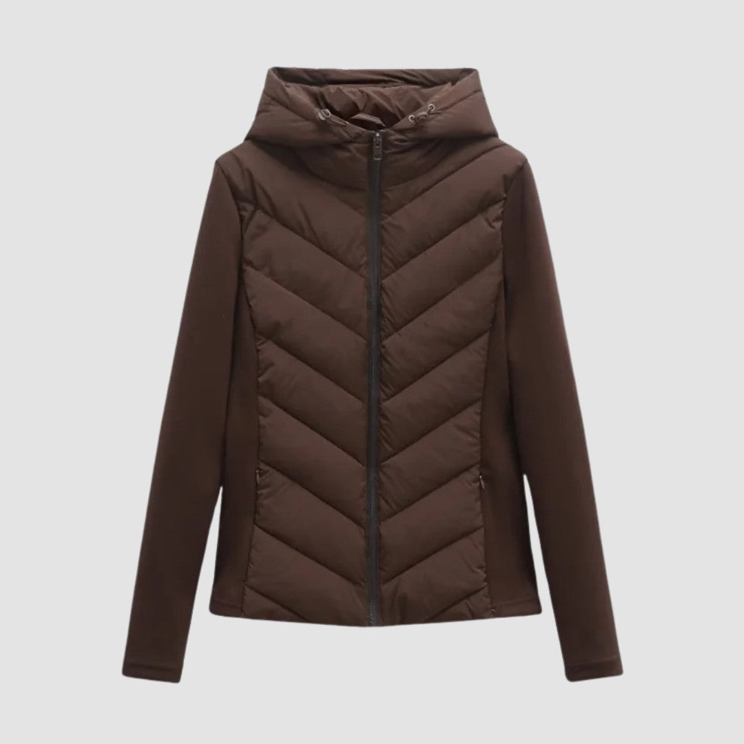 Huva sportjacka i smal passform med quiltat framstycke och mjuka stretchärmar