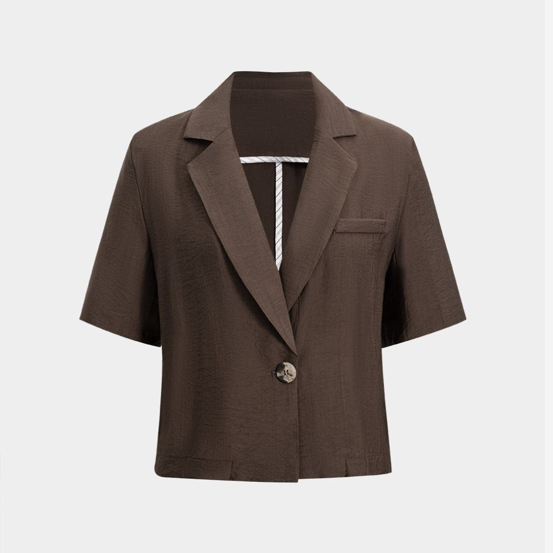 Kort brun skjortjacka med knappstängning och klassisk krage