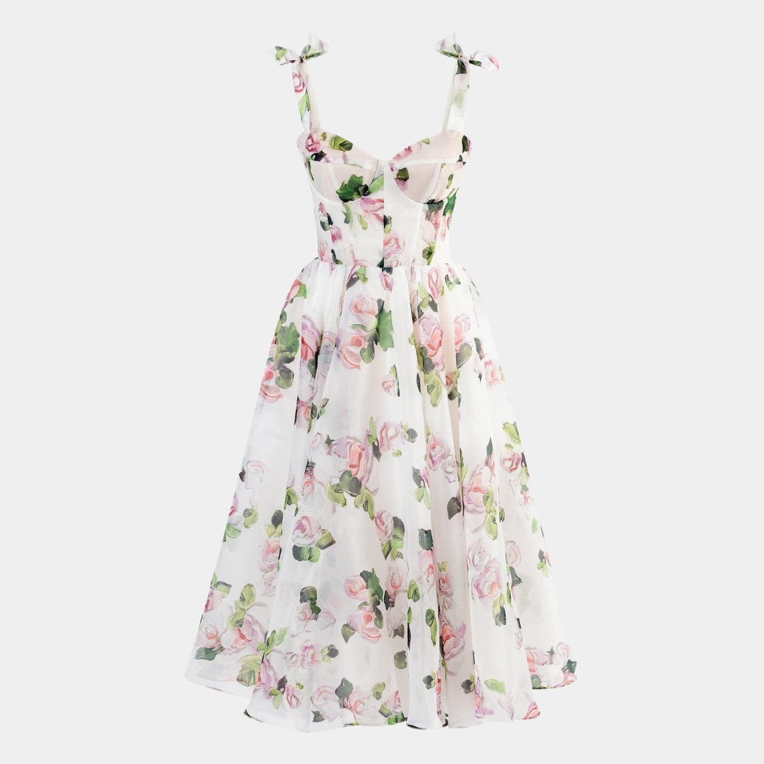 Vit midiklänning i organza med rosigt blommönster