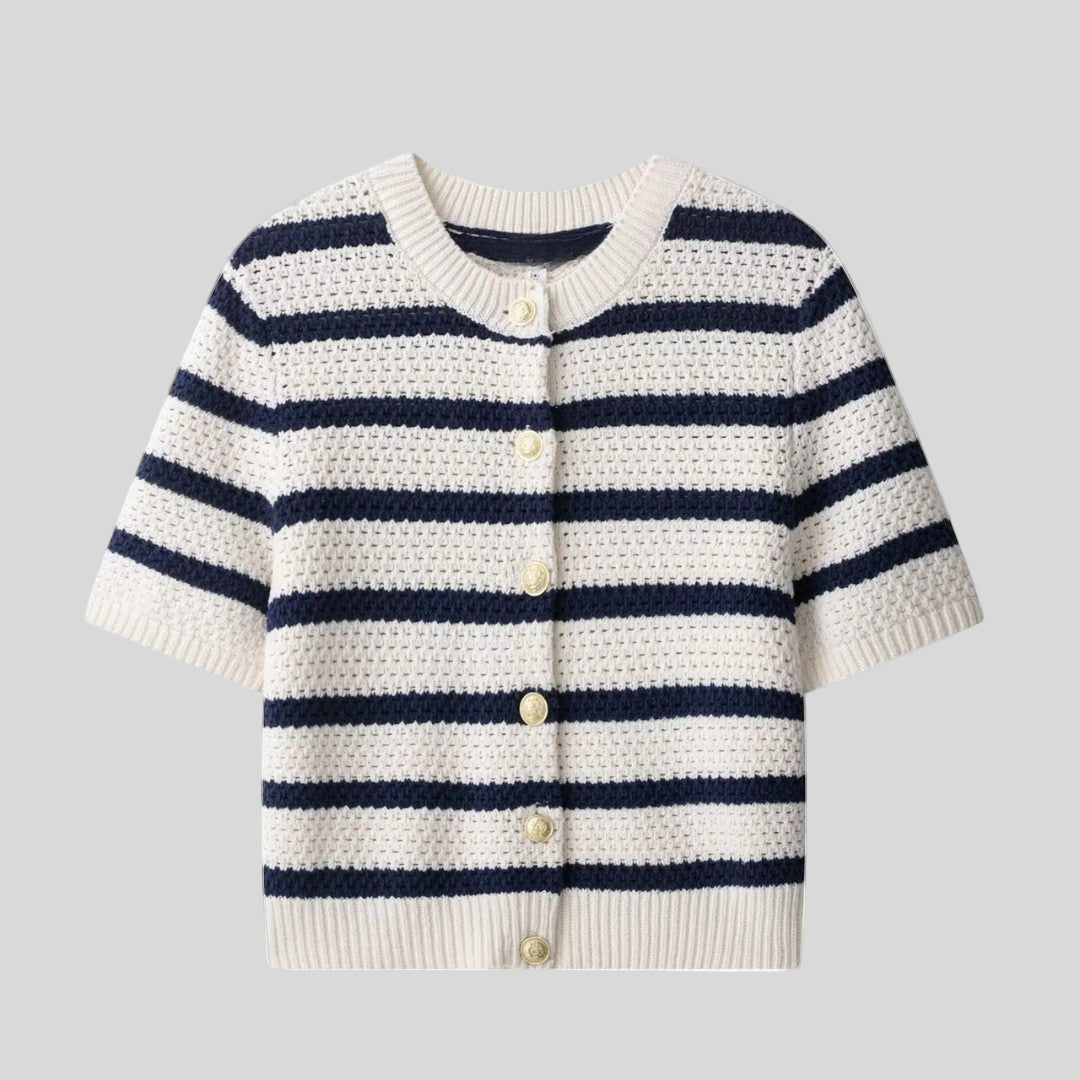 Kortstickad randig kofta med kort ärm och knappstängning framtill