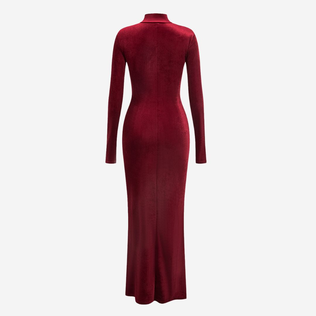 Bourgogne långärmad sammetsklänning med hög halsringning och twistdetalj framtill i figurnära modell