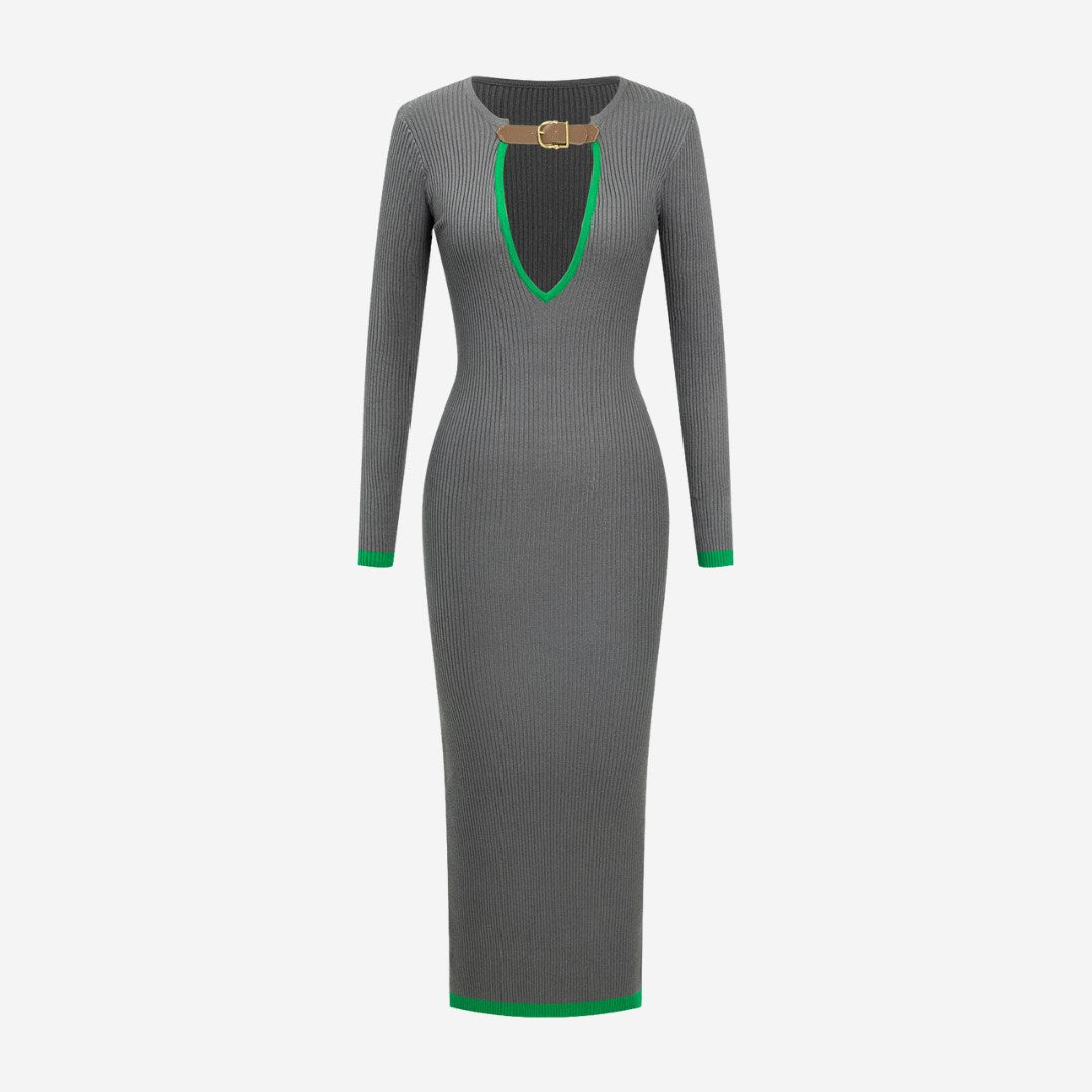 Ribbstickad midiklänning med cut-out och spänndetalj