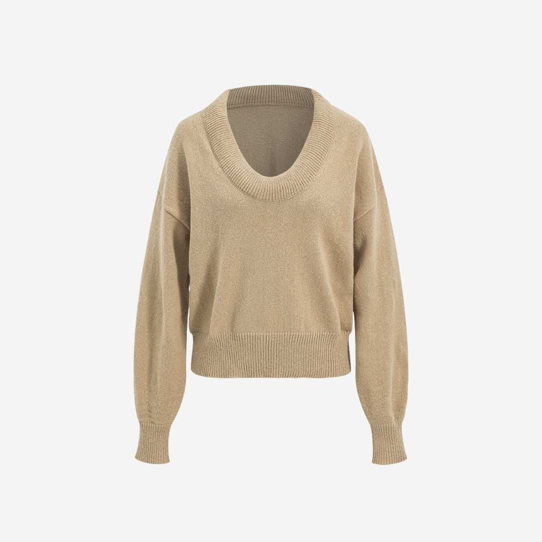 Beige oversize stickad tröja med bred V-ringning och ribbade muddar