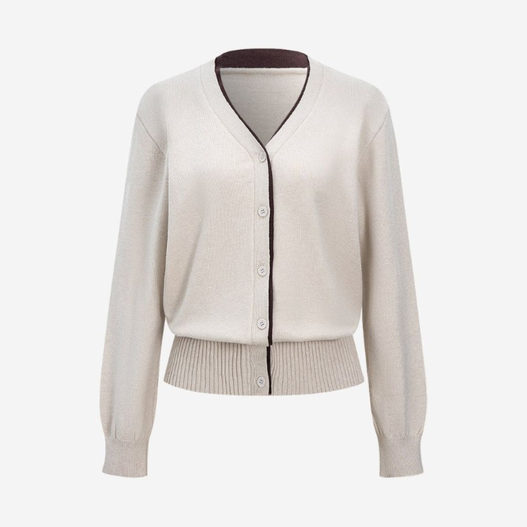 Vit V-ringad stickad cardigan med kontrastkant och knäppning framtill