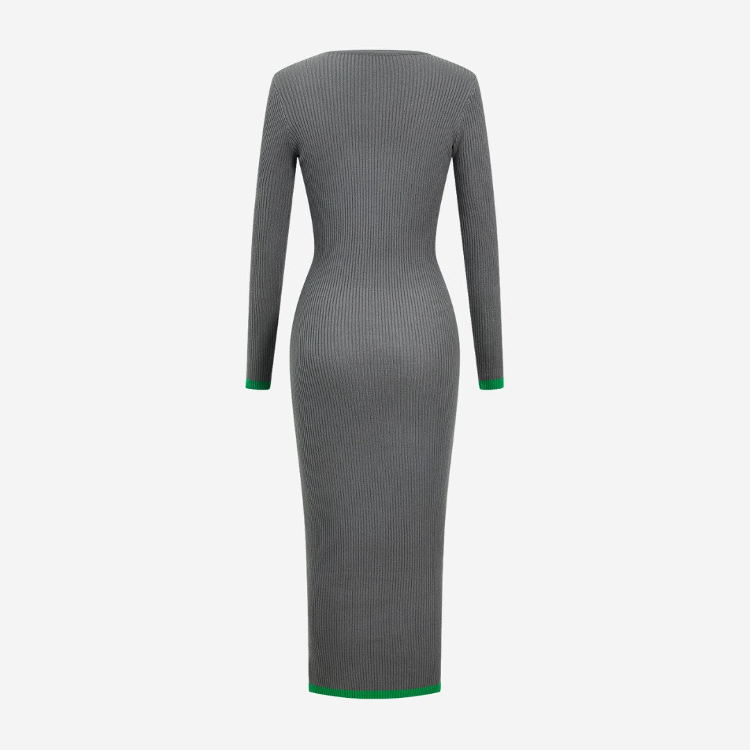 Ribbstickad midiklänning med cut-out och spänndetalj