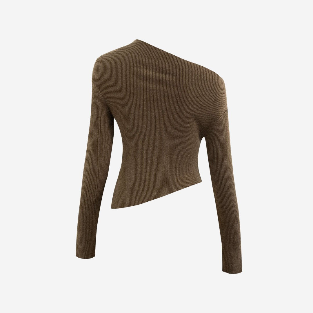 Brun ribbstickad topp med asymmetrisk axellinje och smal passform