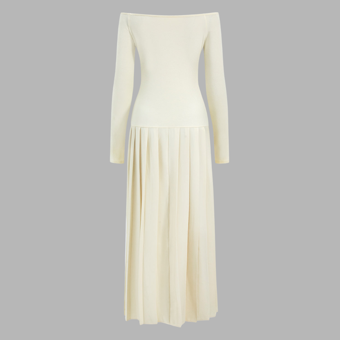 Elfenben lång axelbandslös klänning med plisserad kjol i mix av jersey och twill