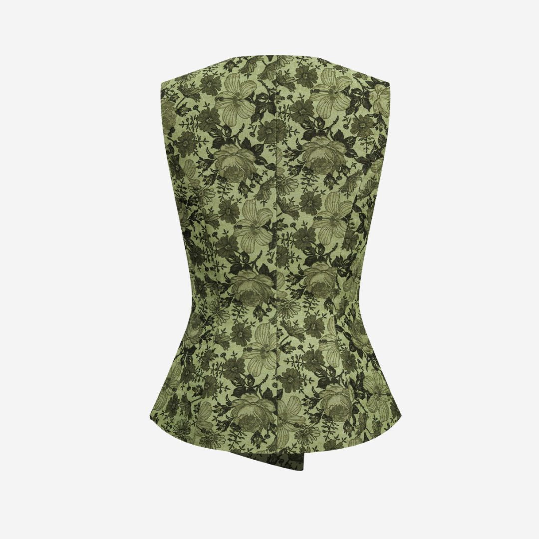 Grön ärmlös väst i olivgrön ton med blommigt jacquardmönster och asymmetrisk nederkant