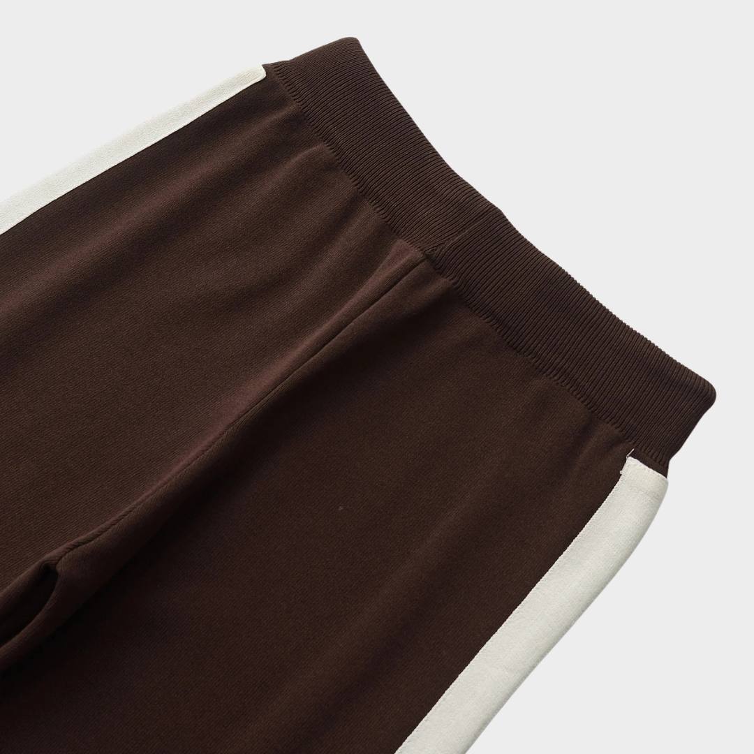 Elegant brun tjock tracksuit med zip hoodie och raka byxor