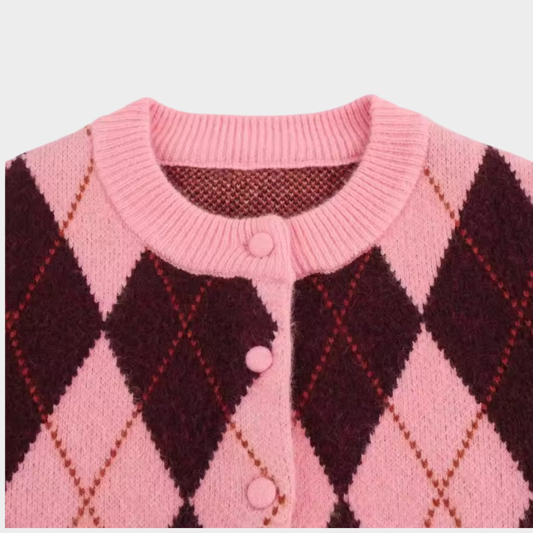 Rutig rosa kofta med diamantmönster och lång ärm