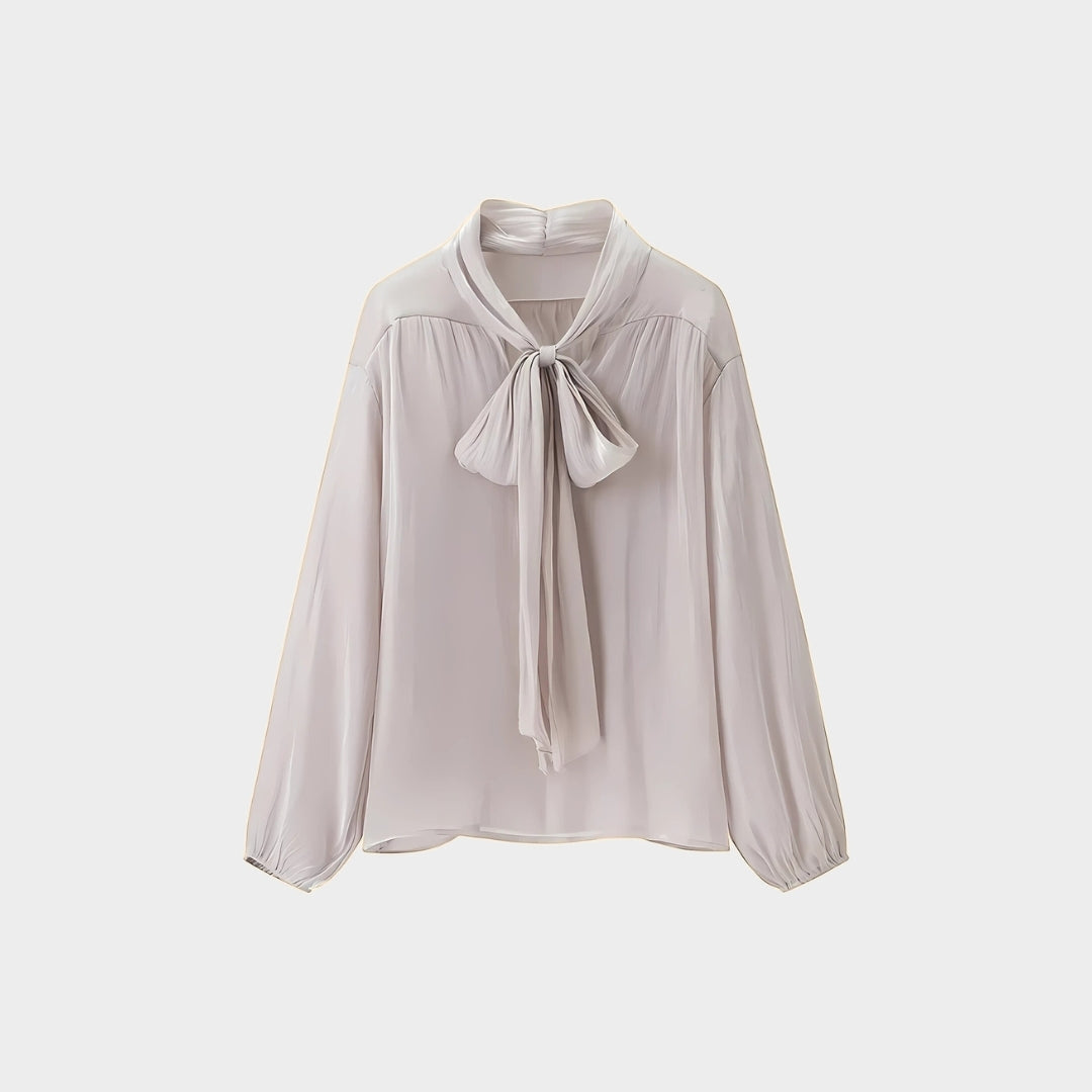 Grå blus med knytband och långa ärmar samt veckad lagerkjol set