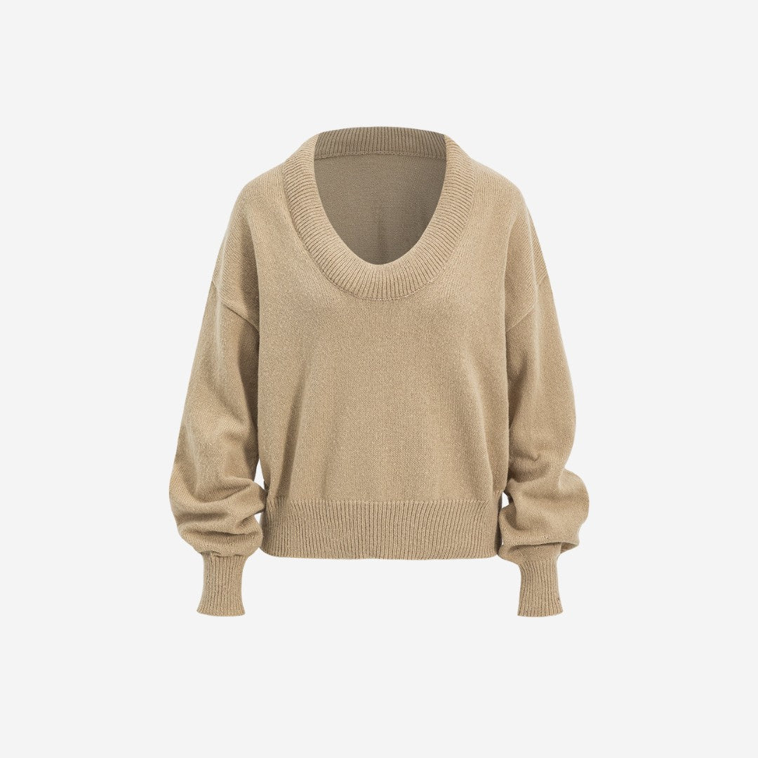 Beige oversize stickad tröja med bred V-ringning och ribbade muddar