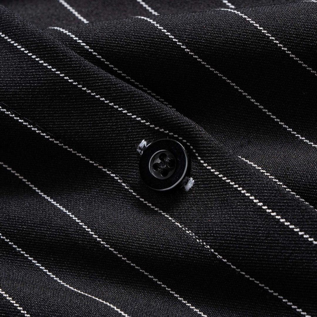 Klassisk skjorttopp i tvåfärgad design med kritstrecksrandigt liv