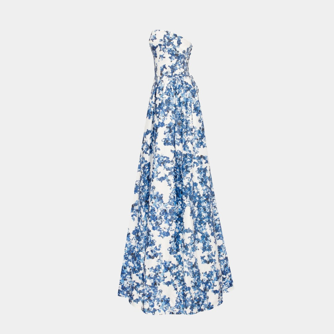 Axelbandslös maxiklänning i blå hortensiablommig print