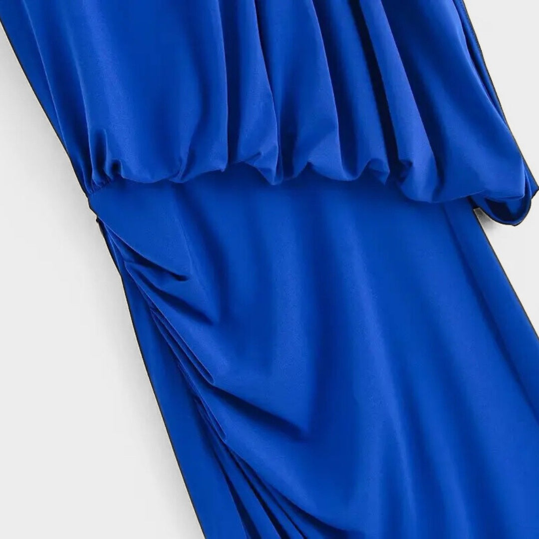 Blä Maxiklänning med asymmetrisk drapering och enaxlad design i vävt tyg