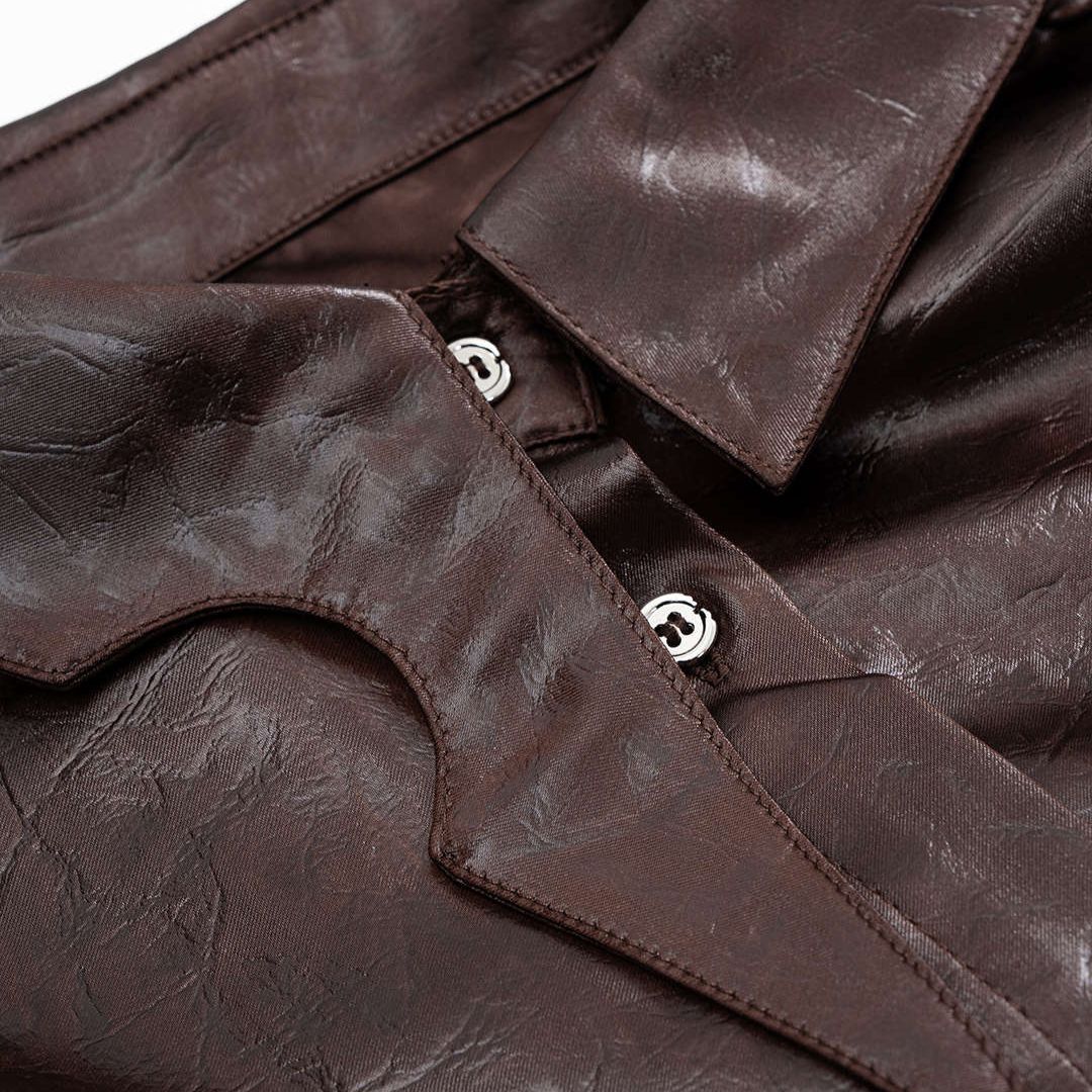 Brun skjortblus i glansigt fuskläder med knytbar fåll