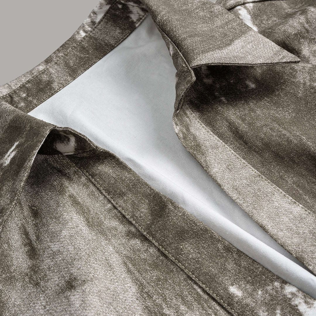 Militärgrön Luftig twilltopp med unik struktur och avslappnad passform