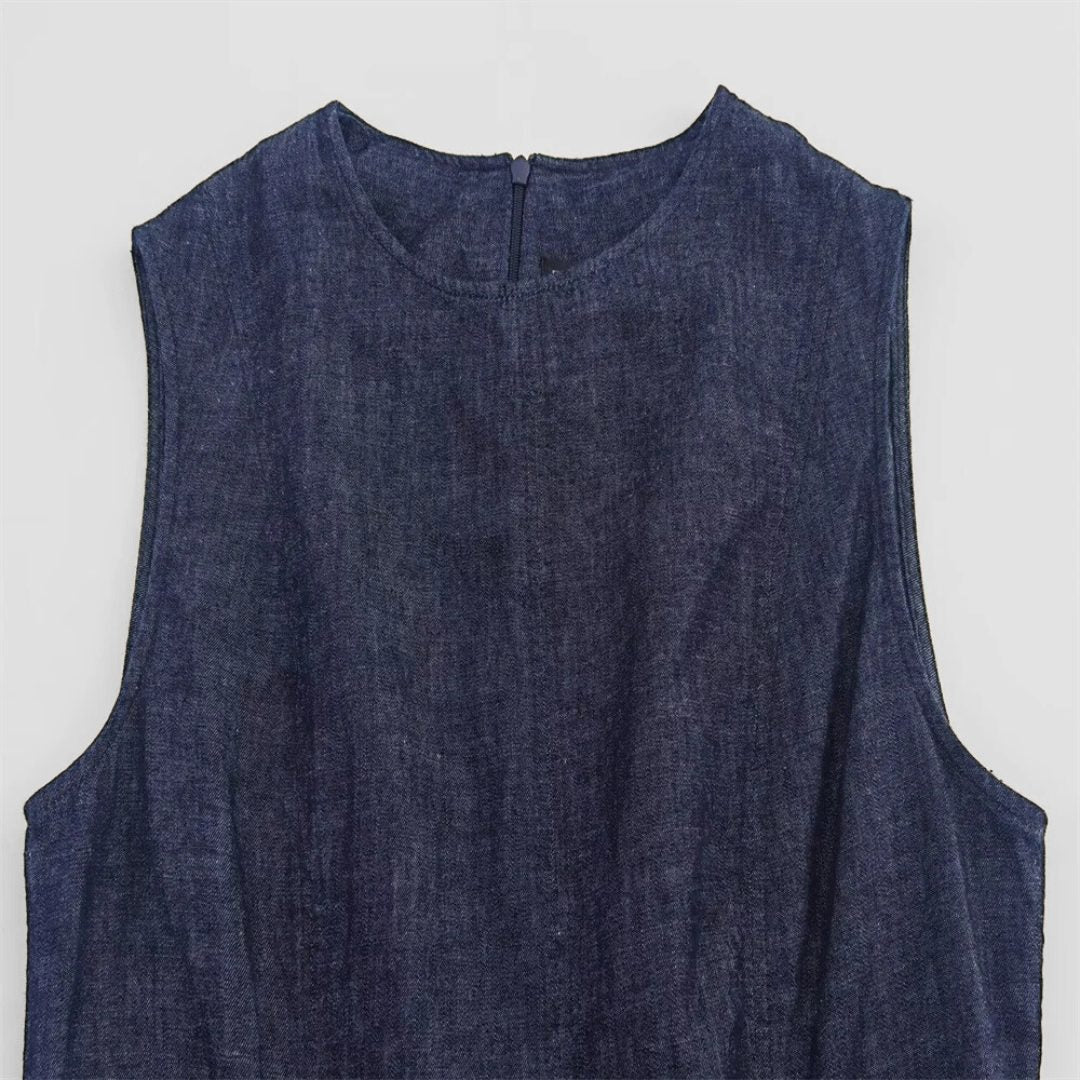 Mörkblä ärm lös midiklänning med rund hals och A linje silhuett