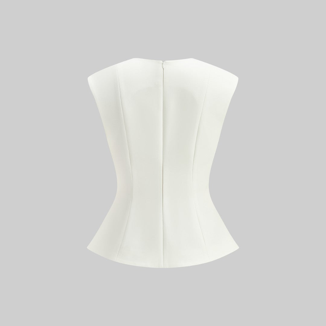 Ärmlös vävd topp med asymmetrisk knappstängning och figursydd silhuett