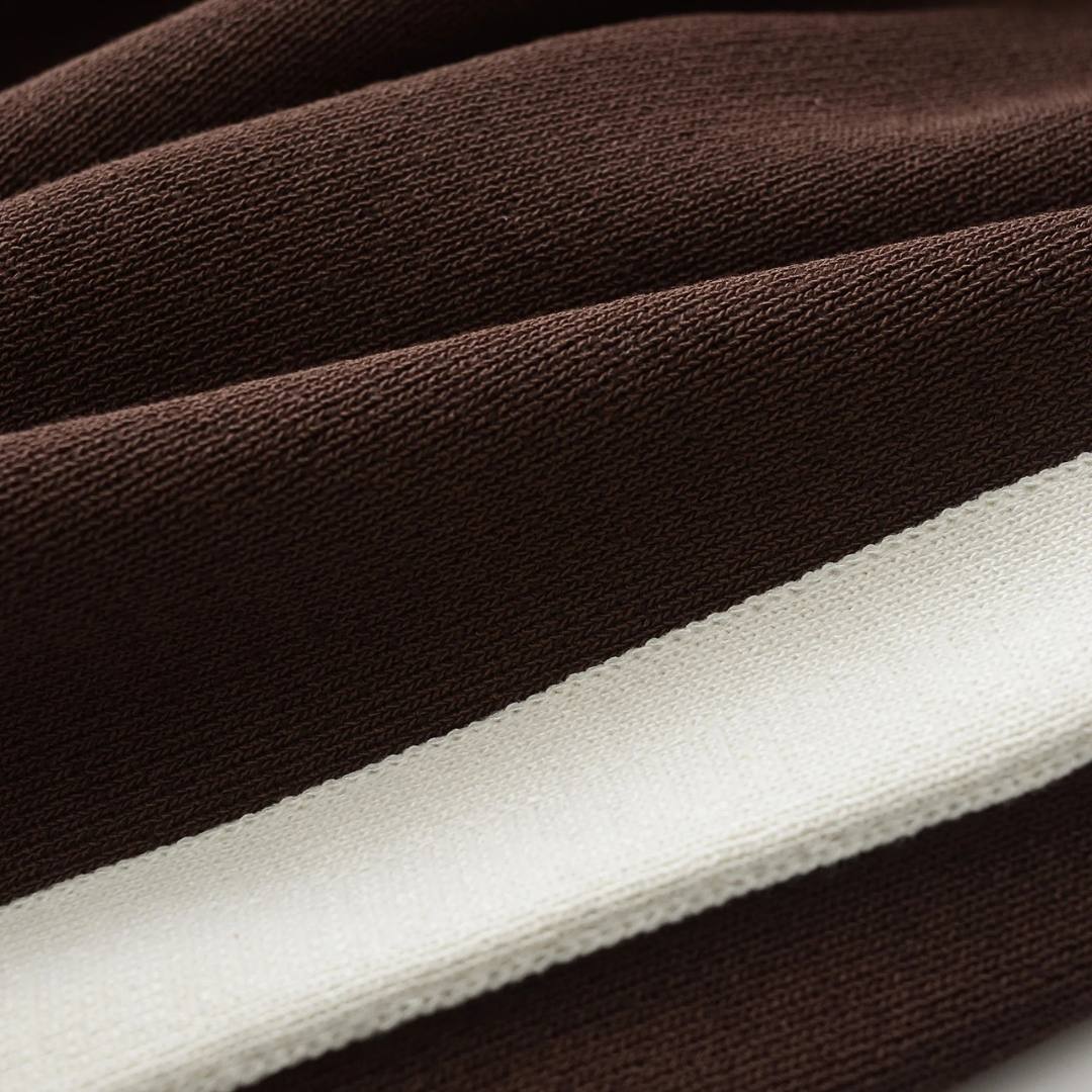 Elegant brun tjock tracksuit med zip hoodie och raka byxor