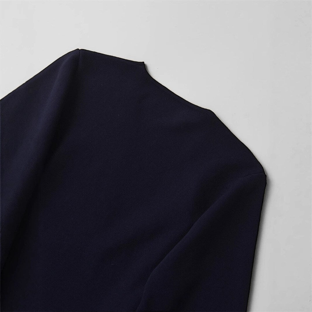 Elegant blus med v-ringning lång ärm och knytbart midjebälte