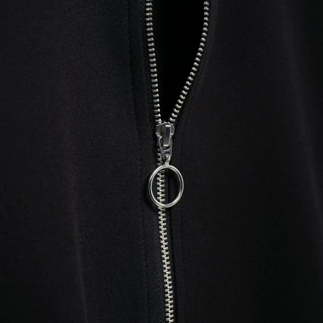 Tvådelad svart chique tracksuit i tjockt stretchmaterial med kontrastbyxor