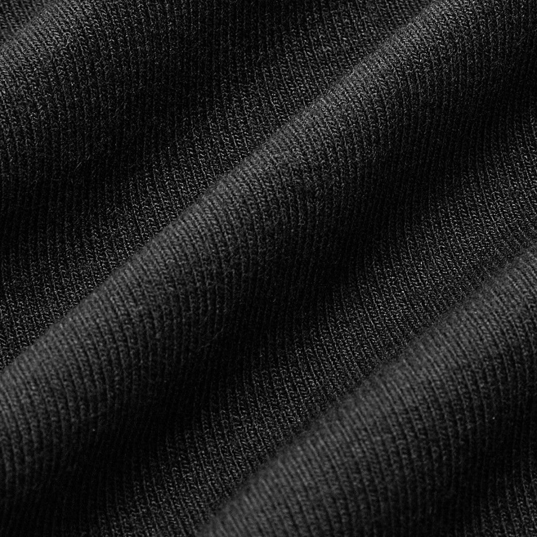 Turtleneck med asymmetrisk utskärning