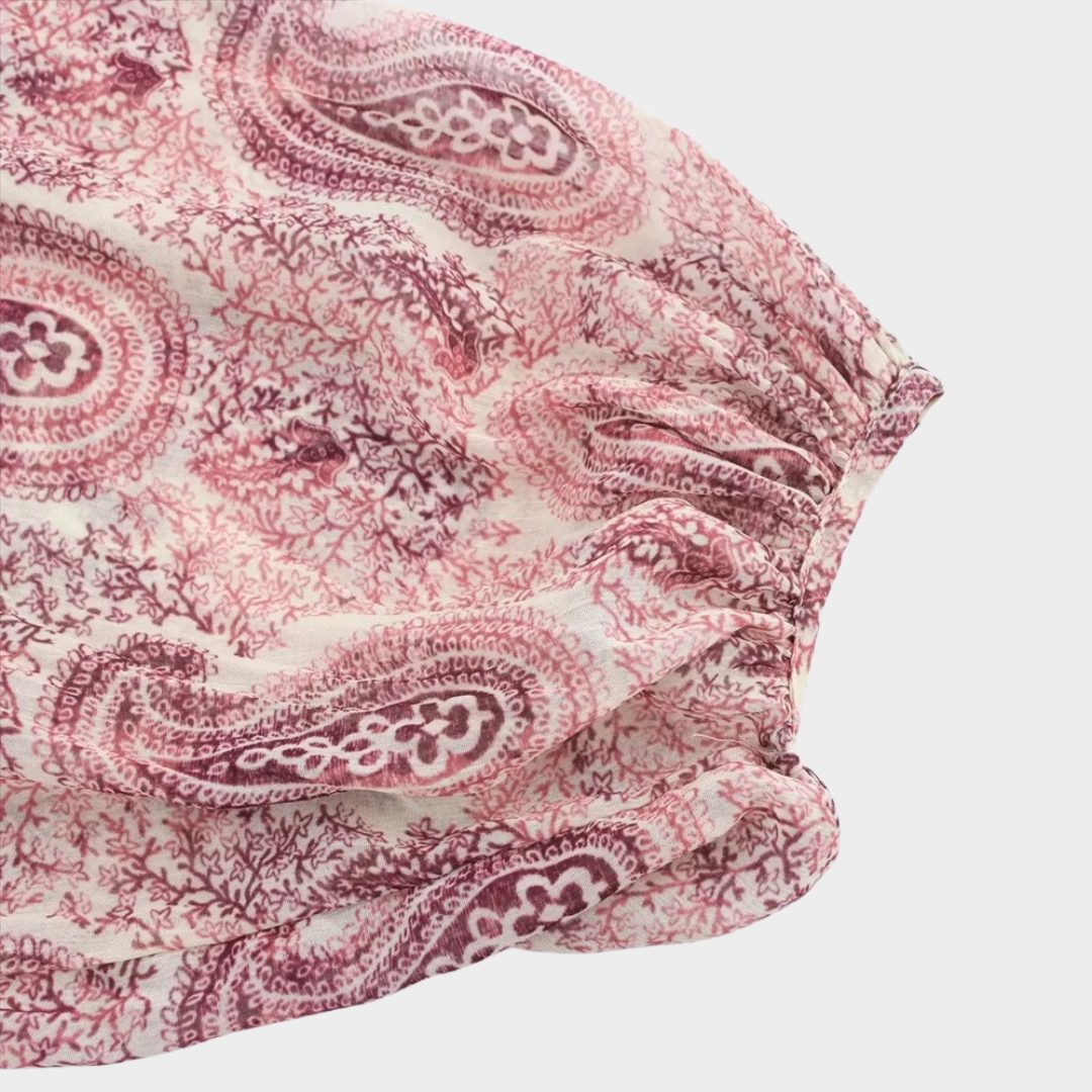 Lång paisleymönstrad klänning med volymärmar och lagerdetalje