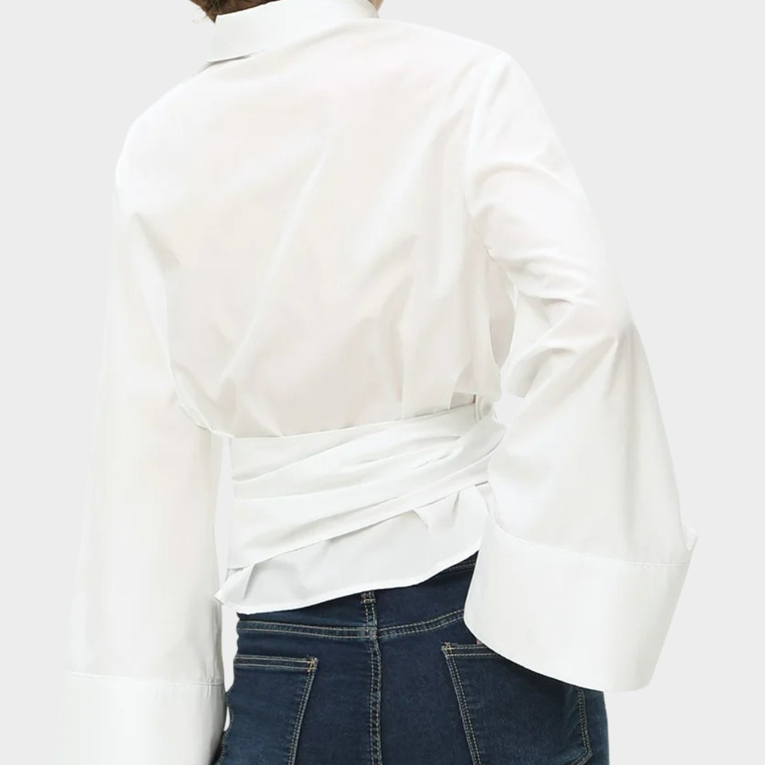 Omslagsblus med V-ringning och vida ärmar