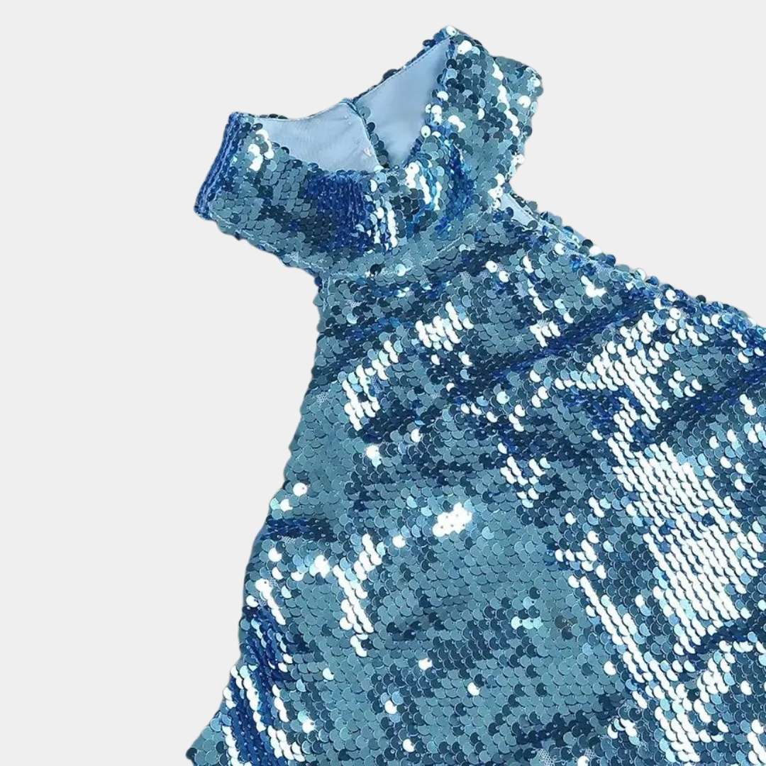 Blå paljettklänning i bodycon-modell med ärmlös design