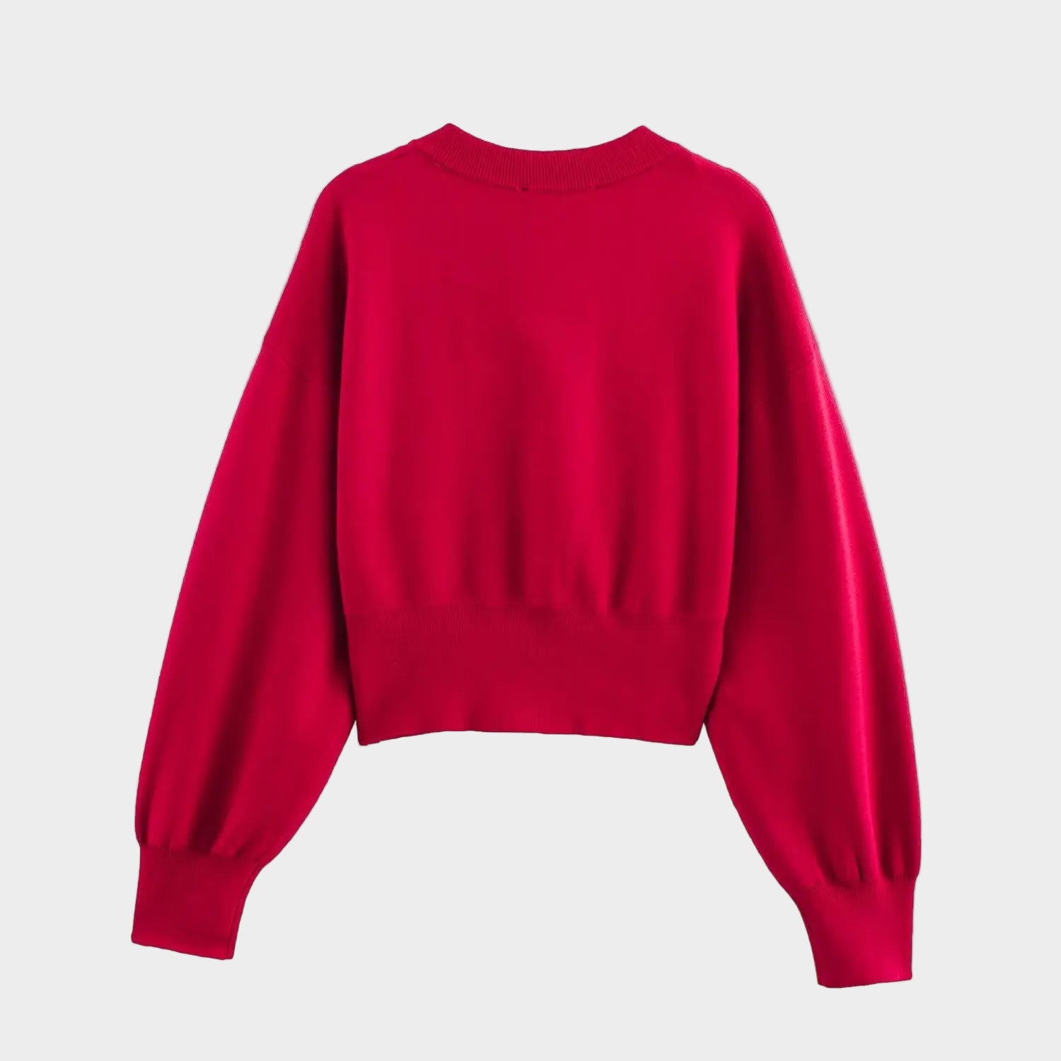 Röd kortstickad kofta med hjärtformade knappar