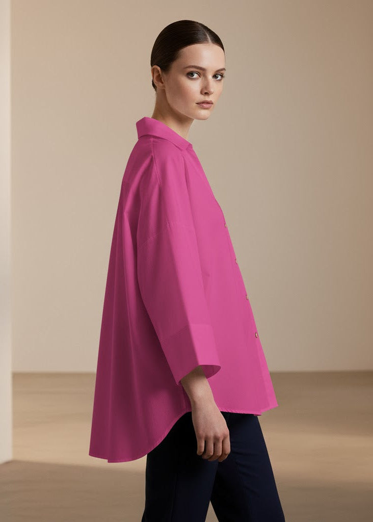 Oversize skjorta med knappstängning och uppvikta ärmar