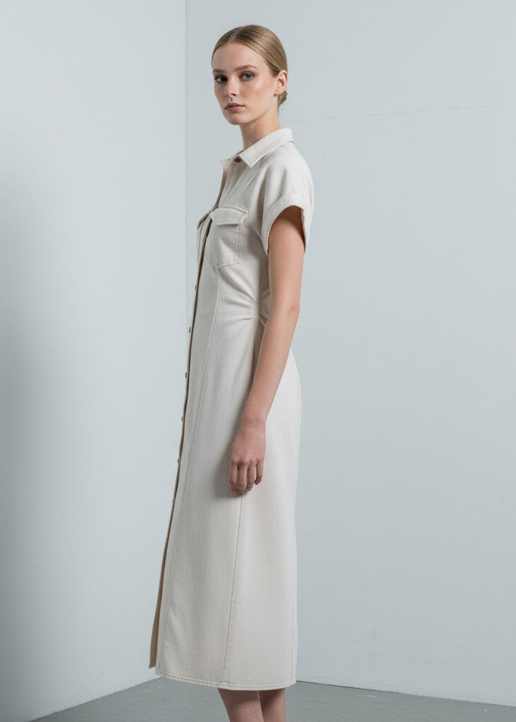 Midiklänning i denim med krage och hel knäppning