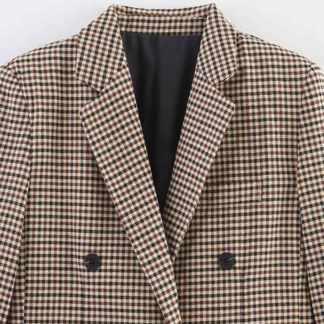 Kavaj i rutmönster med skårad krage dubbelknäppt front och regular passform