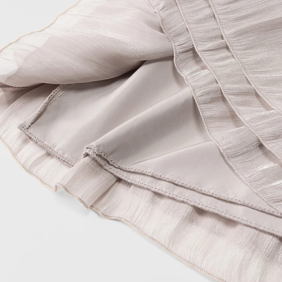 Grå blus med knytband och långa ärmar samt veckad lagerkjol set