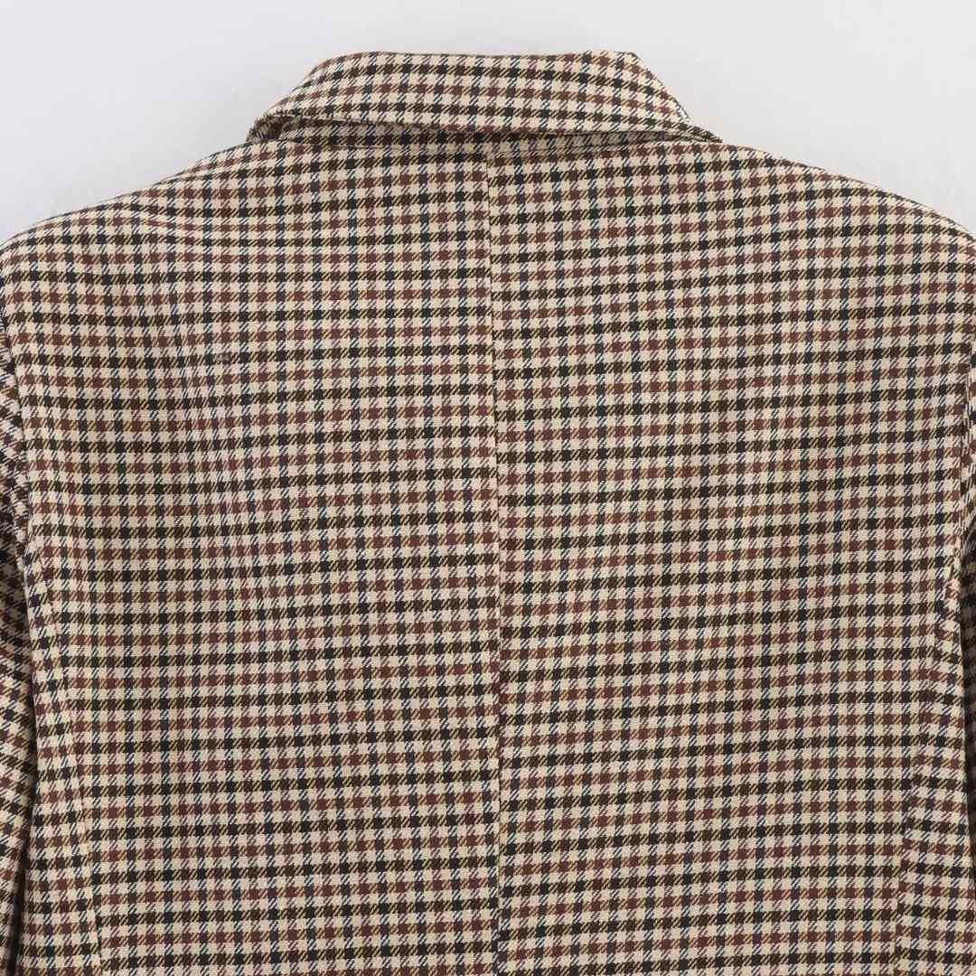 Kavaj i rutmönster med skårad krage dubbelknäppt front och regular passform