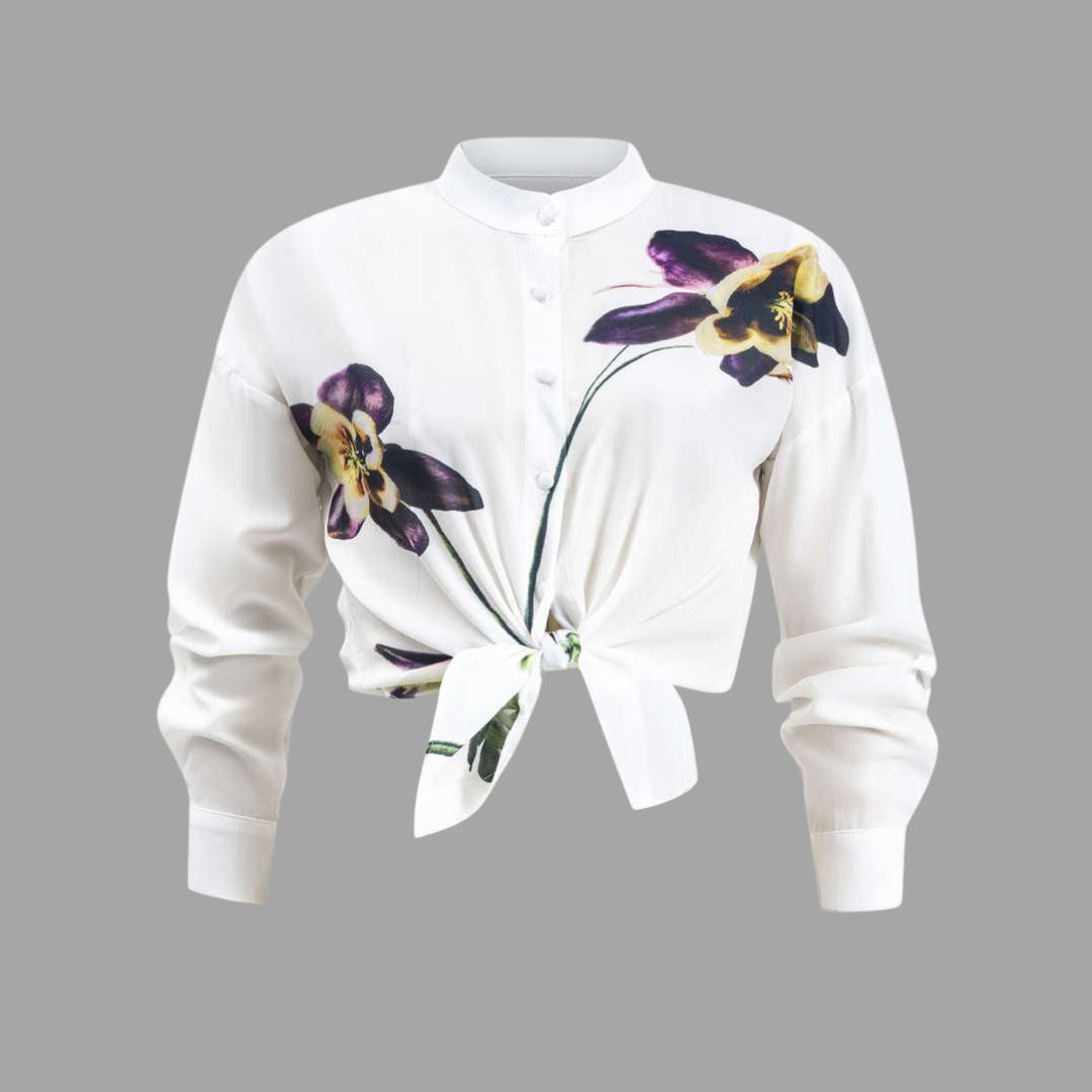 Vit sidenblus med blommönster och ståkrage