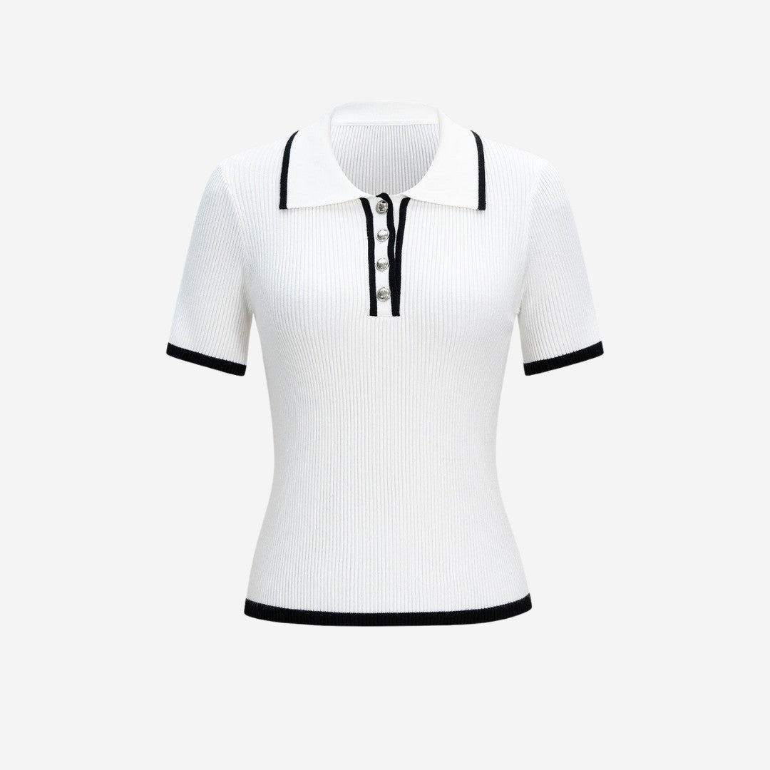 Ribbad stickad topp med pikékrage och knappar