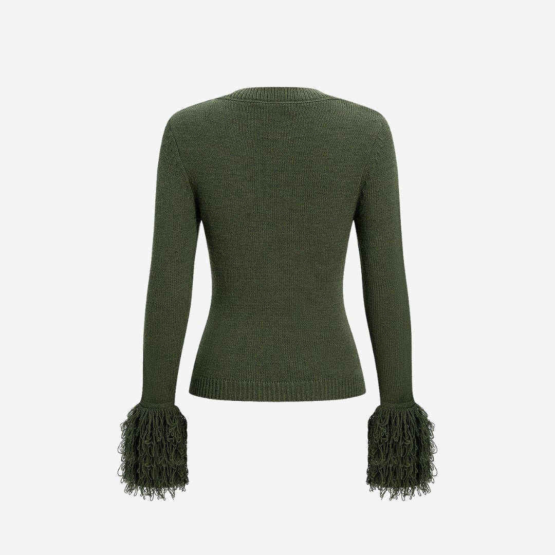 Armégrön Stickad V-ringad tröja med fransade ärmslut smal passform