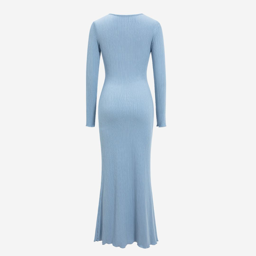 Ljusblå ribbad långärmad maxiklänning med figurnära passform och rund halsringning