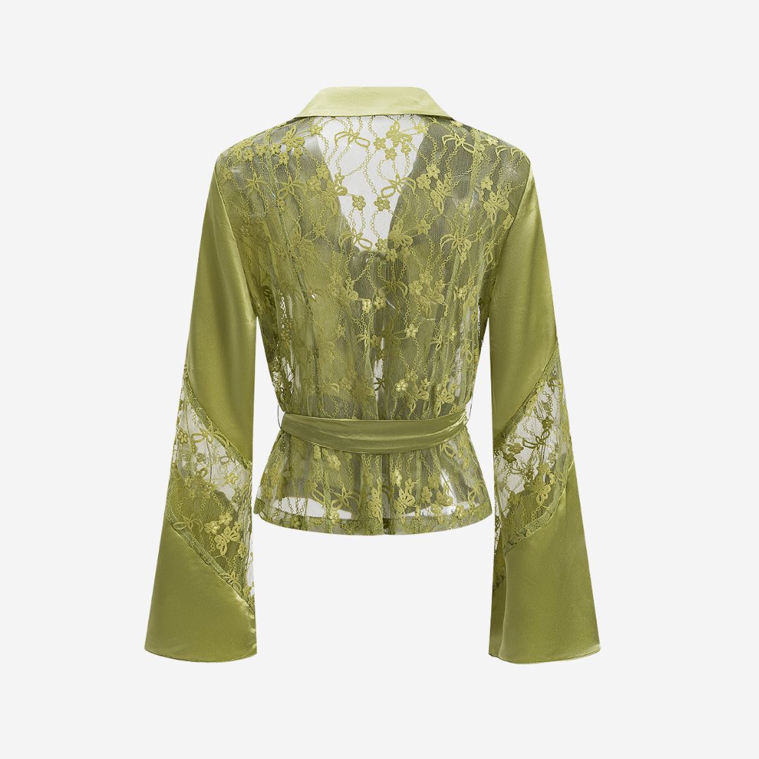 Limegrön satintopp med spetsinslag och knytband i midjan