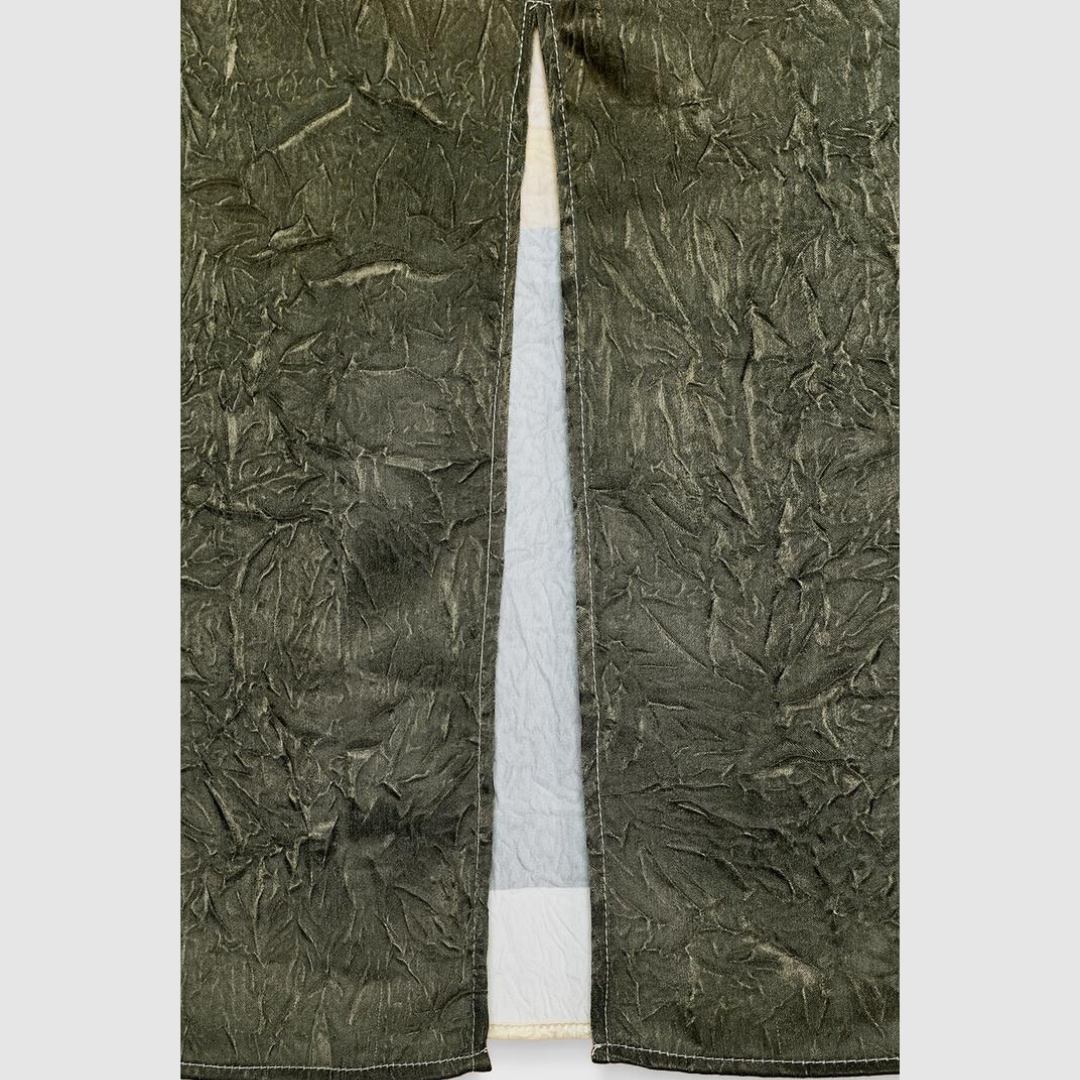 Kjol i ankellängd med blommönster och naturlig midja