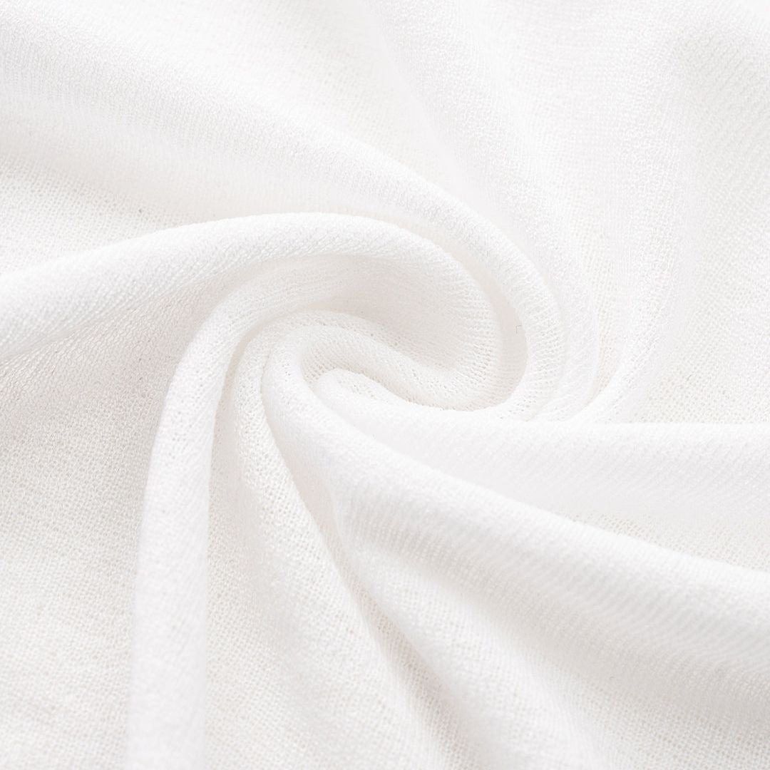 Vit midiklänning med transparent mesh, rynkad midja och figurnära passform